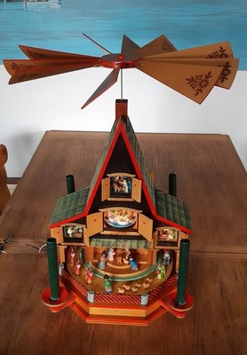Advent-u. Krippen-Weihnachtspyramide Holz
