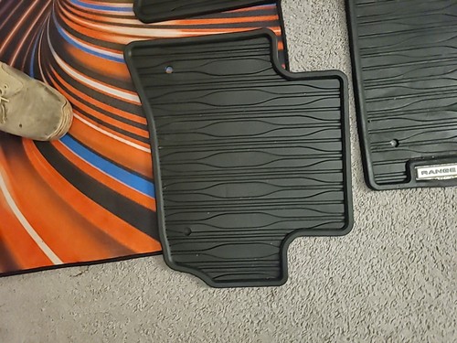 2018 range rover Rubber Floor Mats - Picture 5 of 7