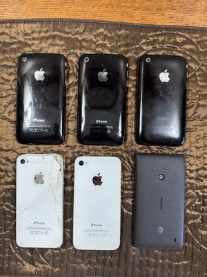 Apple iPhone Phone Lot (6) Used - No Chargers - Untested
