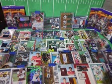 50 FOOTBALL PATCH CARD LOT AUTO'S , PATCHES, ROOKIES ,  + 4pk 'S 🔥🔥🔥 ( XY)