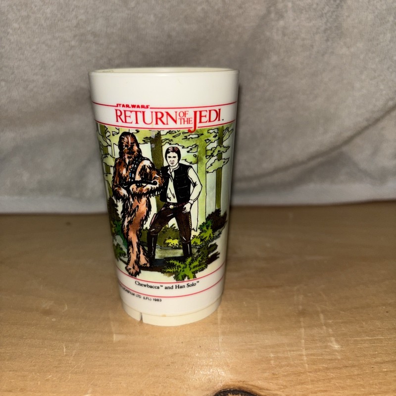 VTG 1983 DEKA Star Wars Return of the Jedi Plastic Cup Princess Leia, Chewbacca