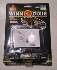 Mark Martin NASCAR 60 Winn Dixie 1995 Edition Racing Champions 1/64th