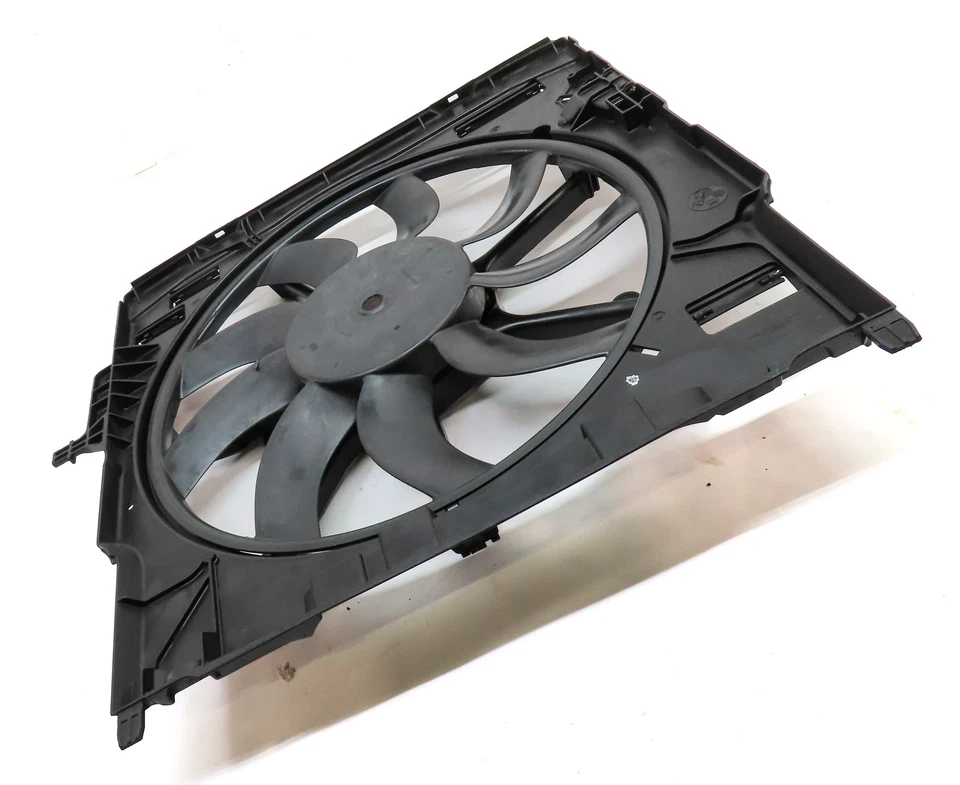 2009-2014 宝马 X5 X6 (E70 E71) 3.0L N55 涡轮增压/3.0L 柴油冷却风扇 850 瓦 — 第 3/4 张图片