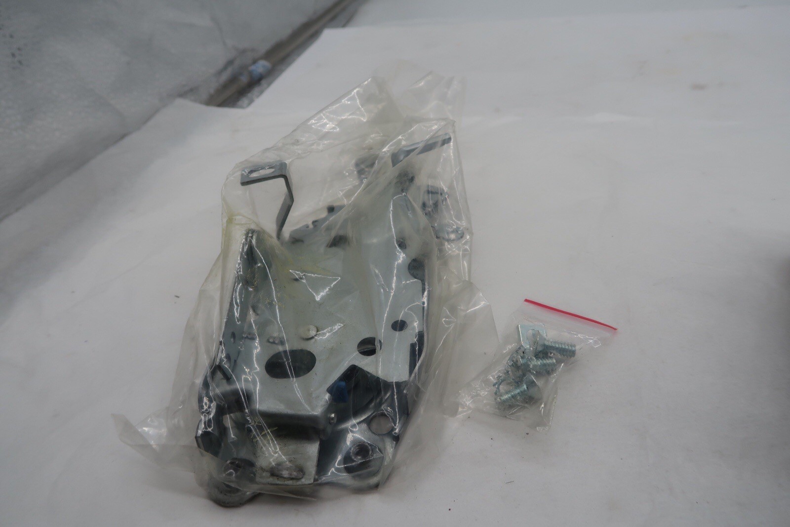 OER Door Latch Assembly LG-00-493/LH CAMARO/FIREBIRD 69/70 image 2