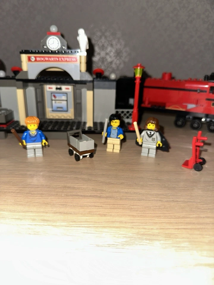 LEGO Harry Potter 4708 Hogwarts Express, photo 2 sur 5