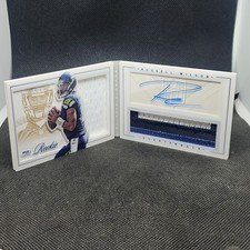 2012 Russell Wilson Panini Playbook Rookie Booklet Gold RPA /49 PATCH AUTO 