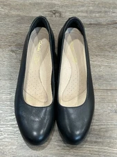 Clarks Women's Black Shoes Linnea Plum Size 7