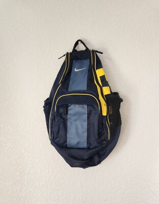 nike backpack black and yellow strap 2000 Mercurial Vapor 16 Elite LV8 Firm-Ground Low-Top Soccer Cleats fleece lined bat holders to securely carry 2 bats Large stretch side pouch for water bottles with bungee to secure in place Hidden molded plastic hook allows bag to easily hang on fence Built with purpose Nike Varsity Elite Backpack