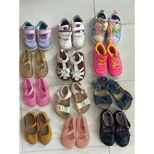 Toddler girl shoes 12 pairs 4 size 6, 4 size 7, 4 size 8 used in good conditions