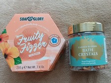 SOAP & GLORY FRUITY FIZZER BATH FIZZER & GARDEN BLOOMS BATH CRYSTALS ROSE SCENT.
