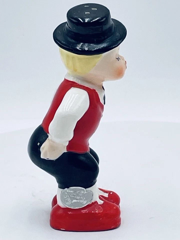 Vintage 1956 Napco BOY & GIRL SWEETHEATS KISSING COUPLE - SALT & PEPPER SHAKERS - Image 3 of 4