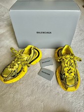 100% Authentic BALENCIAGA 3XL Worn-Out Yellow...