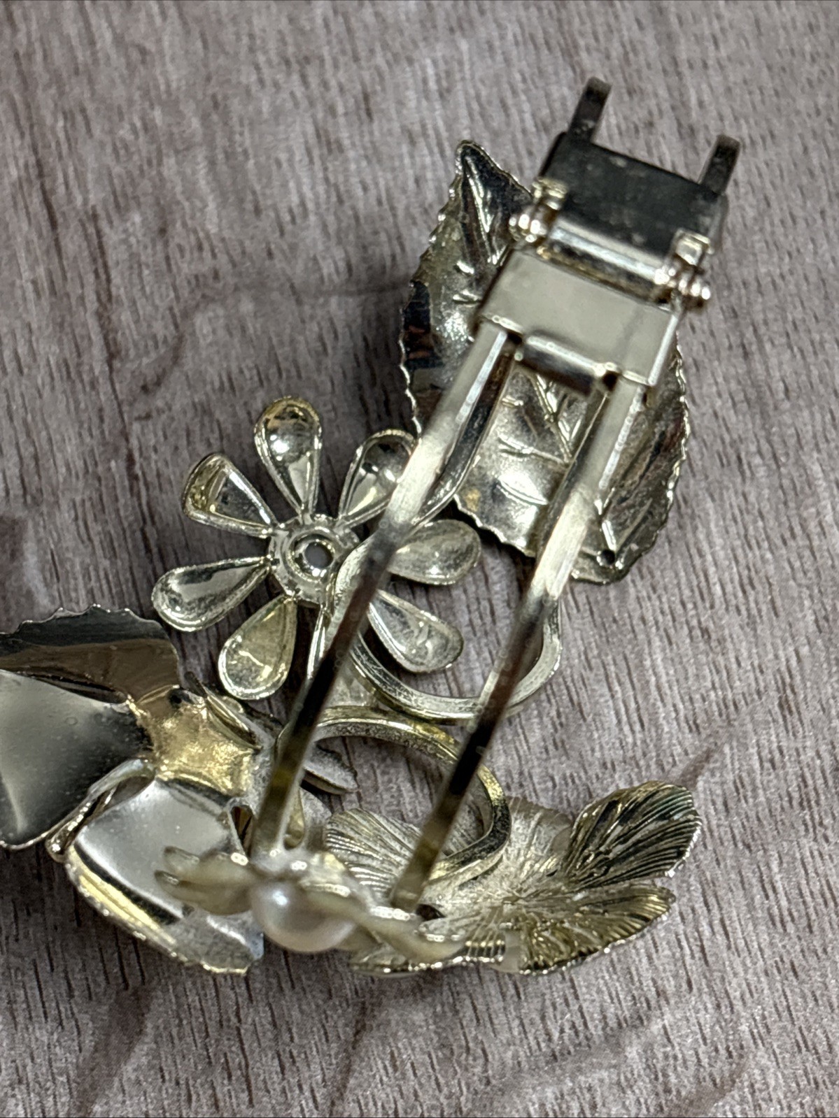 Vintage Bangle Hinged Bracelet Gold Tone Enamel Flower Faux Pearl Orange G3