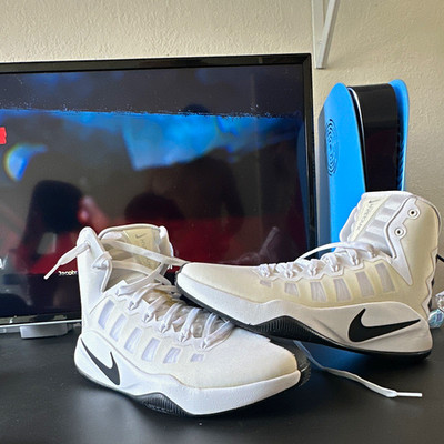 Nike Hyperdunk '16 Yin Yang White/Black High Top Basketball Sneakers 844368-100