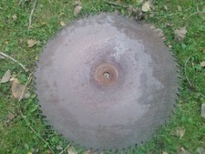 OLD LARGE 29 1/4" BUZZ SAW BUCK SAW BLADE STEAM TRACTOR BELT SAW ANTIQUE FARM