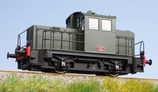 LOCOTRACTEUR  Y6461 vert à traverse rouge 1/87 de "EPM"  - neuf - COLLECTOR