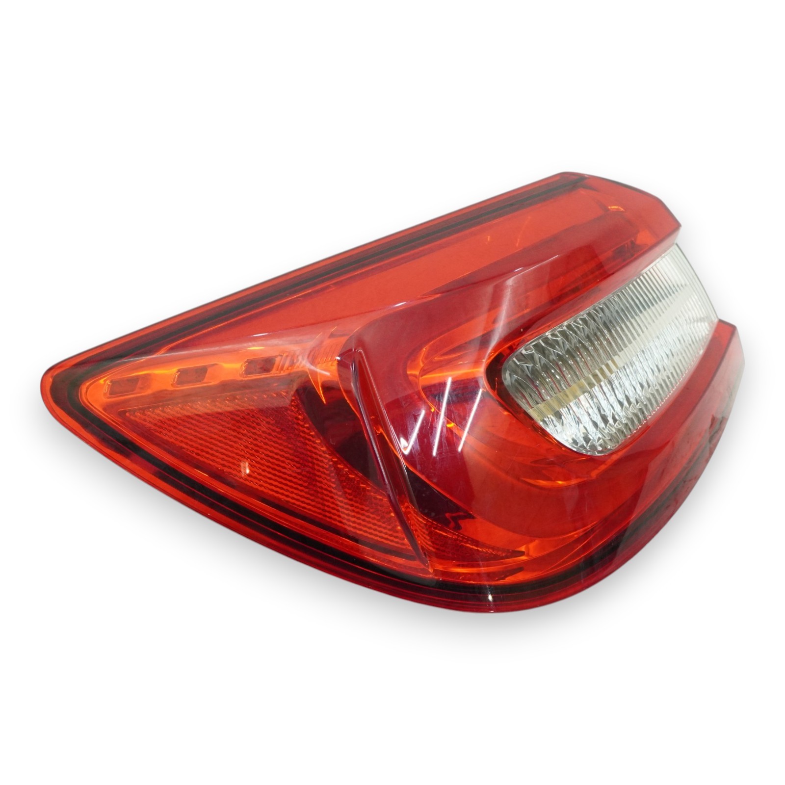 2014-2020 Maserati Quattroporte M156 Taillight Lamp Rear Left 6700054520 OEM