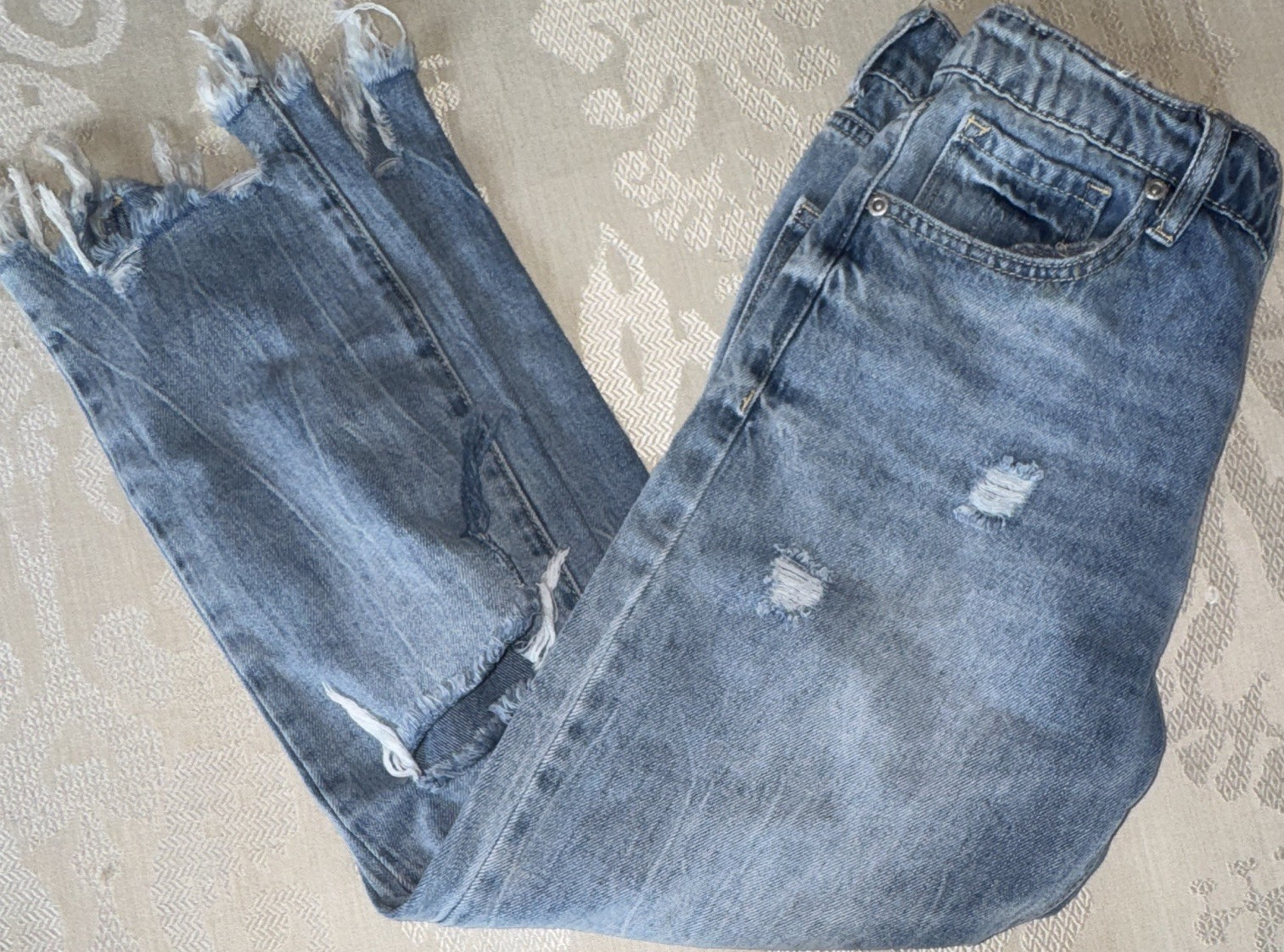 After Market Women's Medium Wash Distressed Blue Denim Straight Jeans Frayed Hem