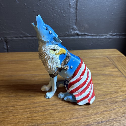 Ceramic America Wolf Decoration Bald Eagle American Flag 6 Inch Collectible