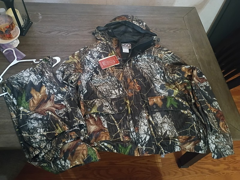  Cabela's  AGO Mossy Oak Rainsuit Hooded XL Set
