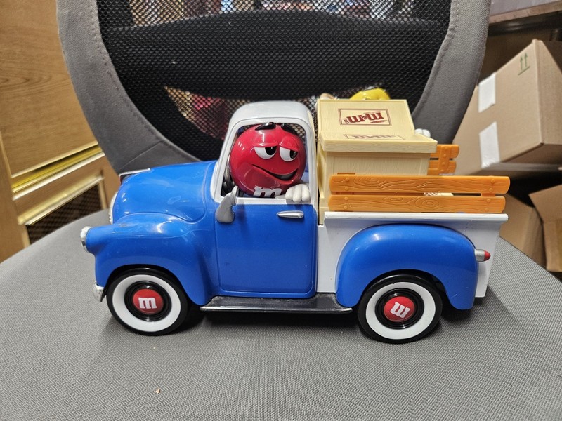 M&Ms Sweet Wheelin Red’s Garage Blue Pick Up Truck Candy Dispenser
