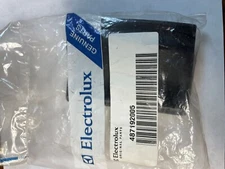 487192005 Dryer HANDLE,FILTER HATCH AND PANEL Wascomat