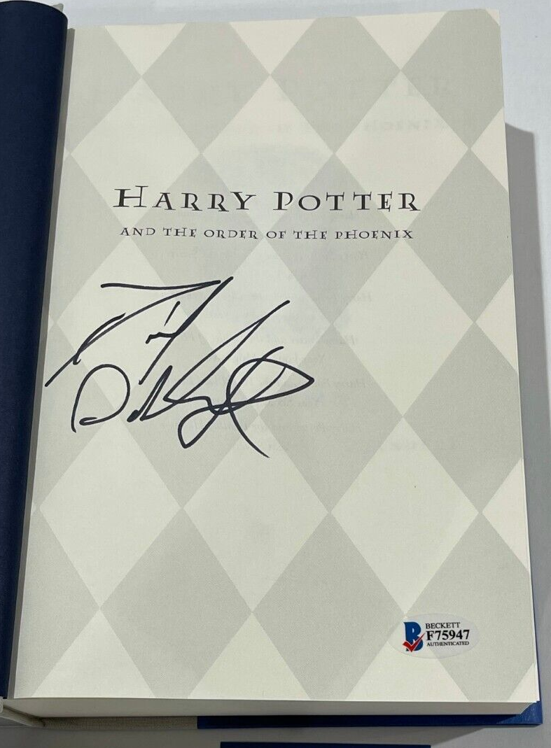 Daniel Radcliffe Autographed Signed Harry Potter And The Order Of The Phoenix Book Beckett B 