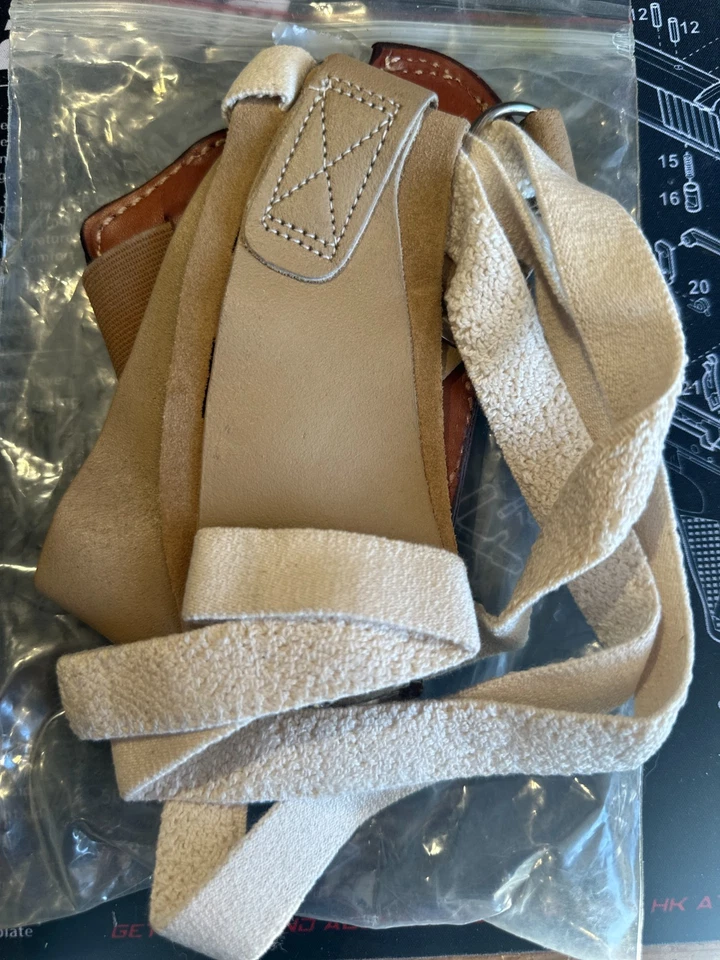 Safariland Brown Leather Holster and Harness 19 for S&W Med Fram Revolver Others - Image 3 of 4