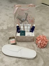 Elemis & Hotel Spa Gift Hamper- Candle &- Fragrance Soaps Crabtree-Slippers 