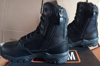 MAGNUM STRIKE FORCE 8.0 Double Side Zip, MICHELIN Sohle, Größe 40
