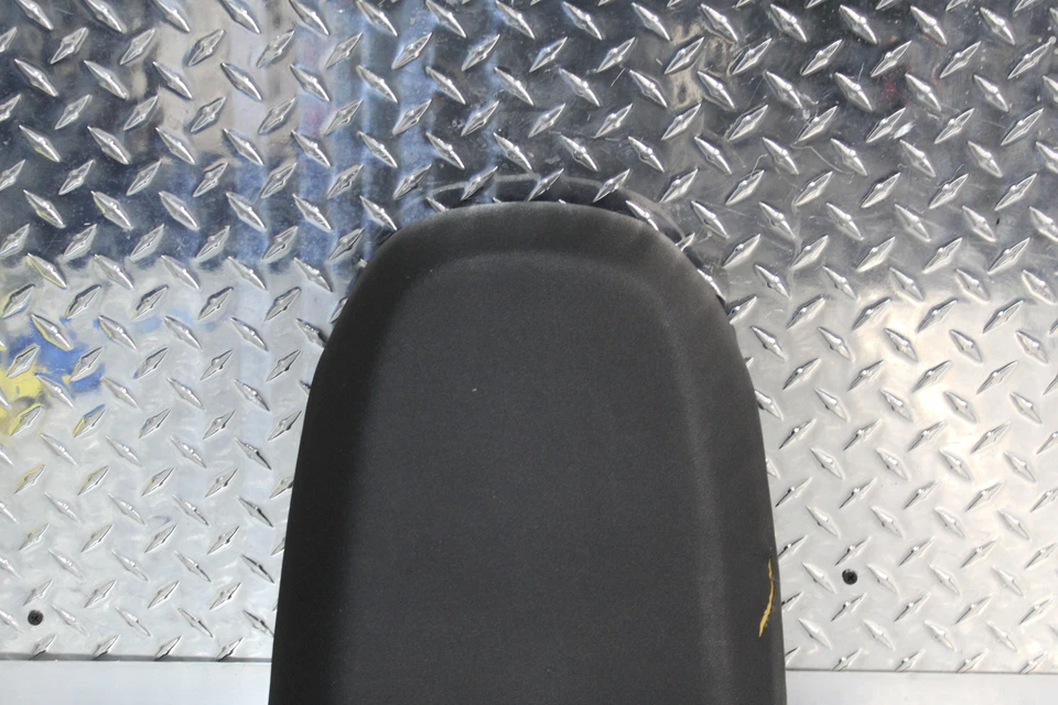 Suzuki GSXR600Z 2003 Limited asiento trasero asiento almohadilla sillín daños por pillón Foto 2 de 4