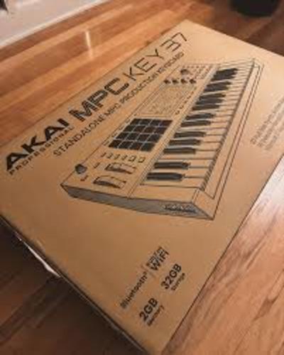Akai Professional MPC Key 37 Standalone MPC Production Keyboard from Japan - Picture 1 of 10