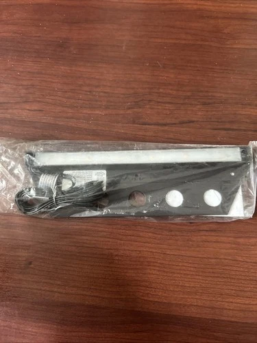 Hinkley Nuvi 10" Wide Bronze LED Landscape Deck Lights . I’ve 5 Of Them - Picture 2 of 7