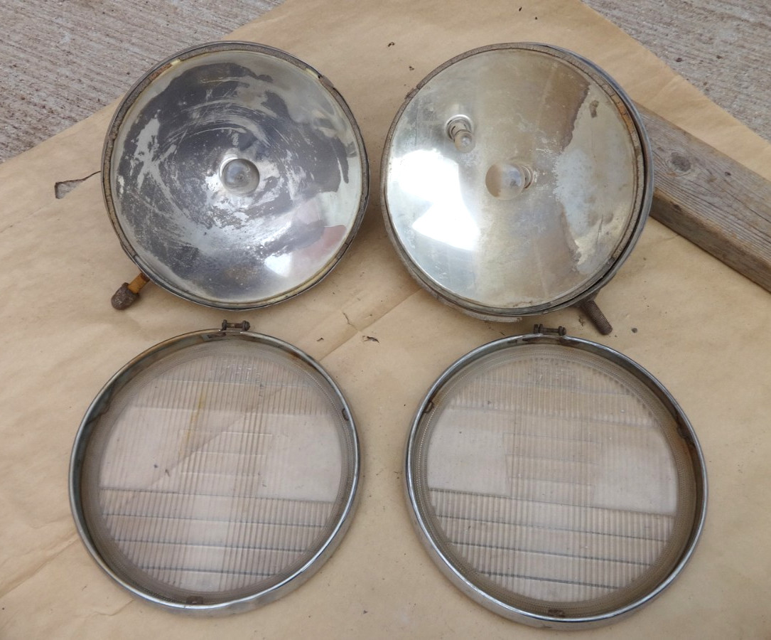 1931 Chevy HEADLIGHT ASSEMBLIES Original GM GUIDE TWILITE pair