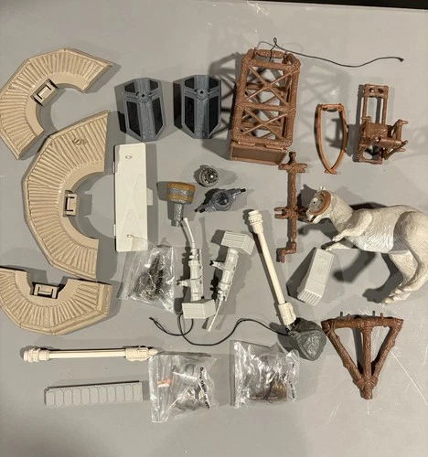Vintage Star Wars Kenner Vehicle And Playset Parts Lot AT-AT Ewok Village More