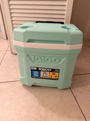NEW Igloo 16 Qt Rolling Cooler with Telescoping Handle - Seafoam Mint