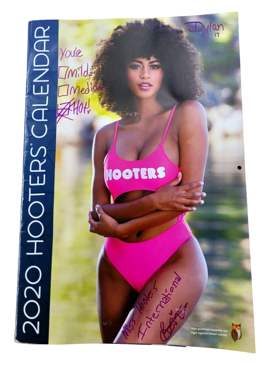 NIP 2020 Hooters calendar girl sunglasses with pouch. Hooters | Accessories | Free With Bundle Only Hooters Girl  main image 3