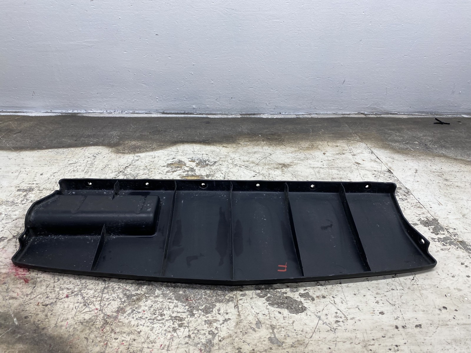 2010-2020 BENTLEY MULSANNE OEM FRONT LOWER BUMPER SHIELD GUARD PANEL 340121674
