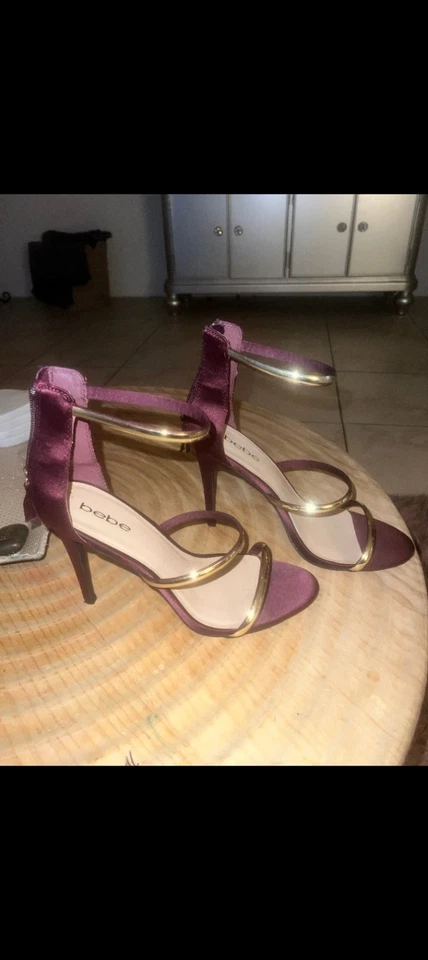 Hermosos zapatos Bebe de vino y oro talla 9 Foto 2 de 3