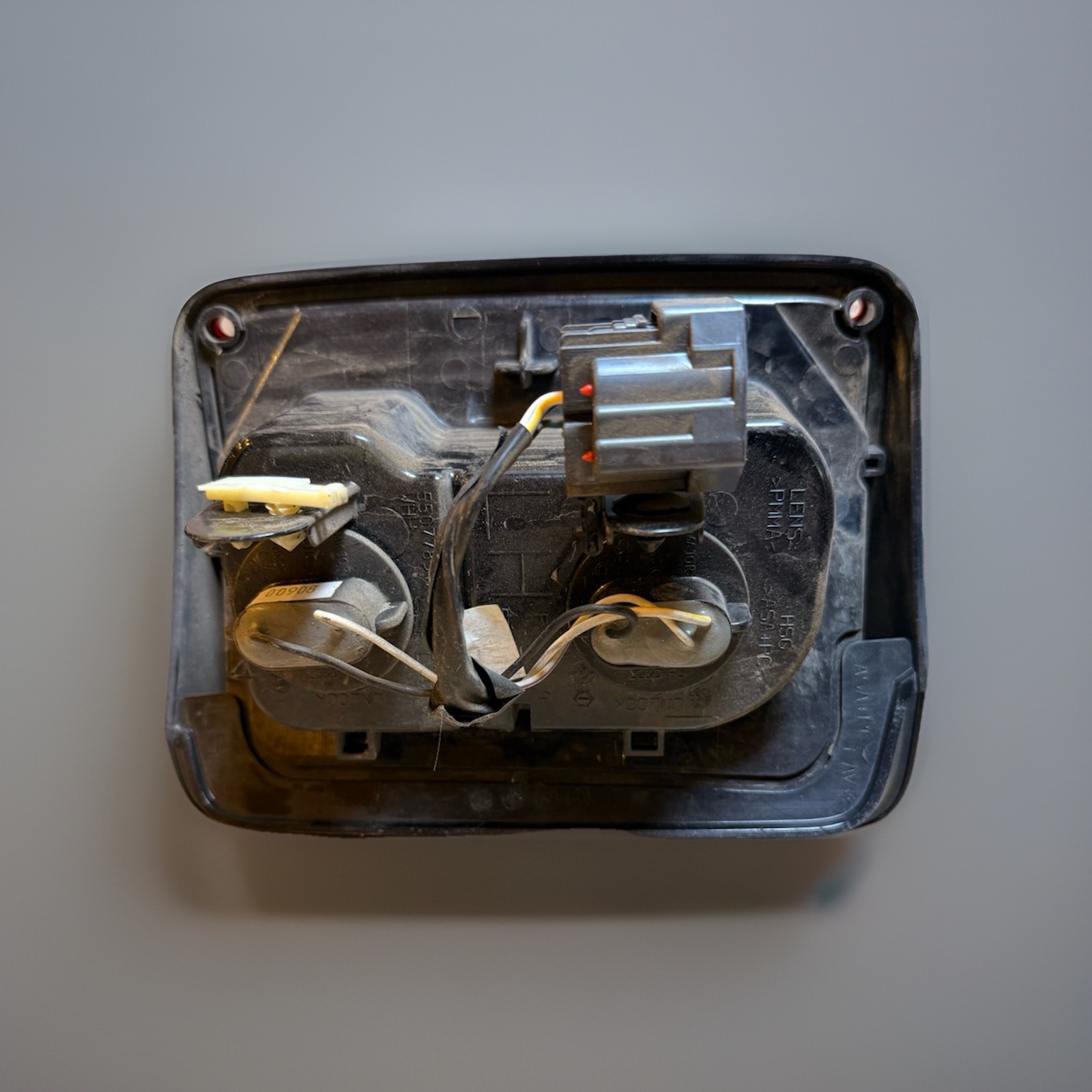 2008 jeep wrangler rubicon Oem Taillights With Bulbs thumbnail 2