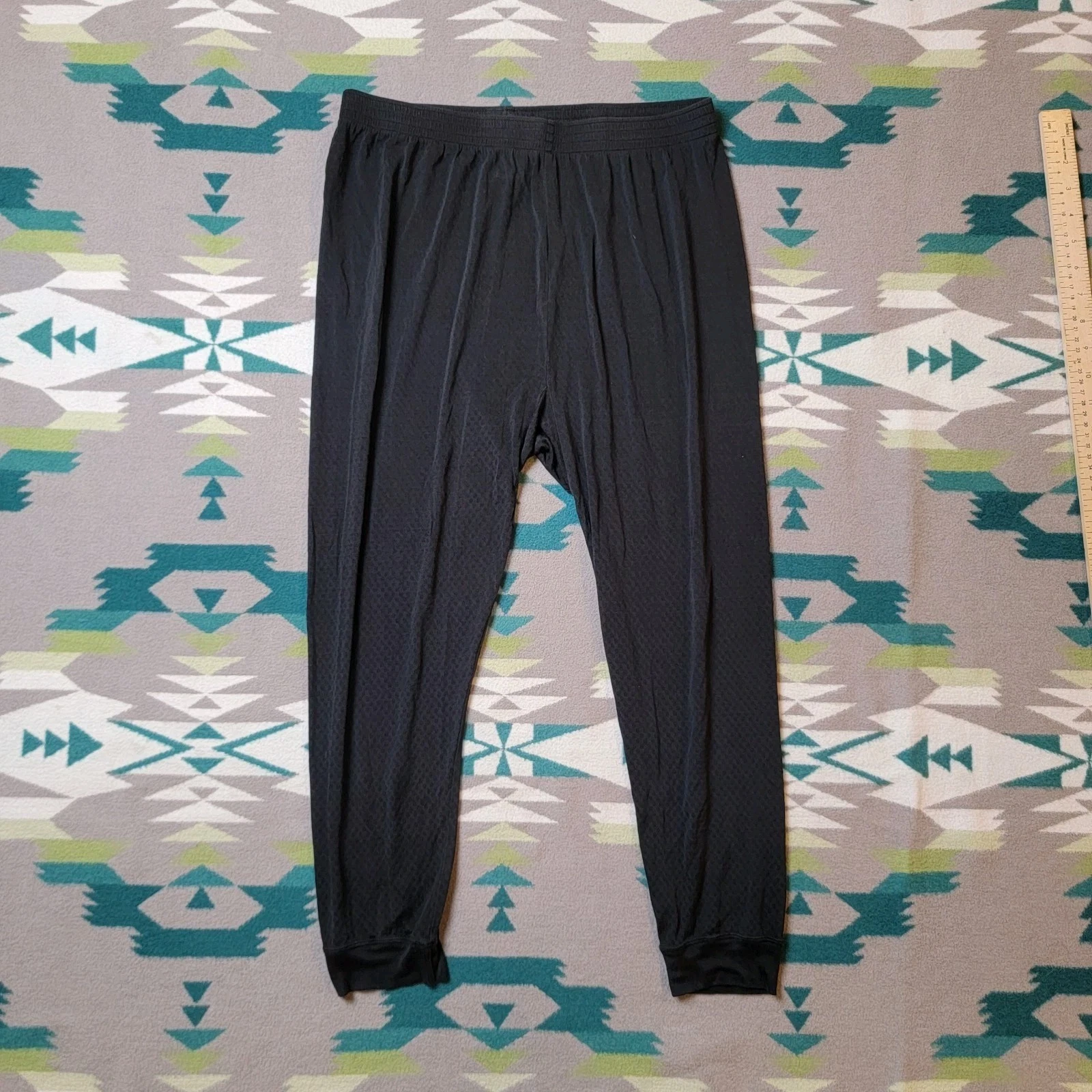 LL Bean Pants Womens Sz M Cropped Base Layer Bottoms 100% Silk Pointelle