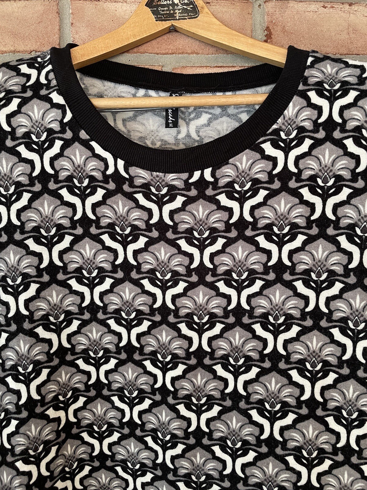 Sacred Threads Black, Gray Round Neck Multi-Patte… - image 3