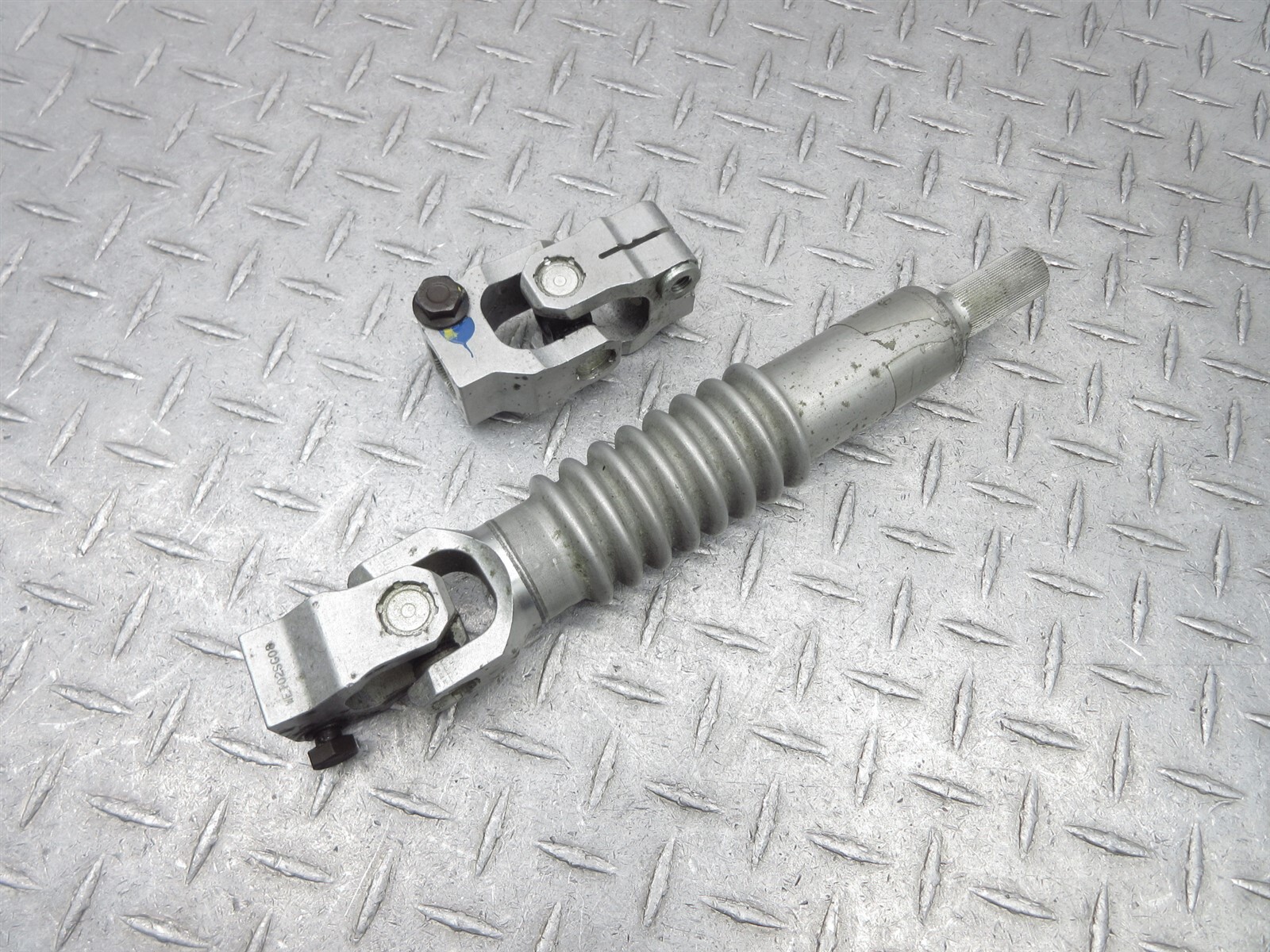 2008 Ferrari F430 Spider 171528 Steering Column Cardan Shaft U-Joint