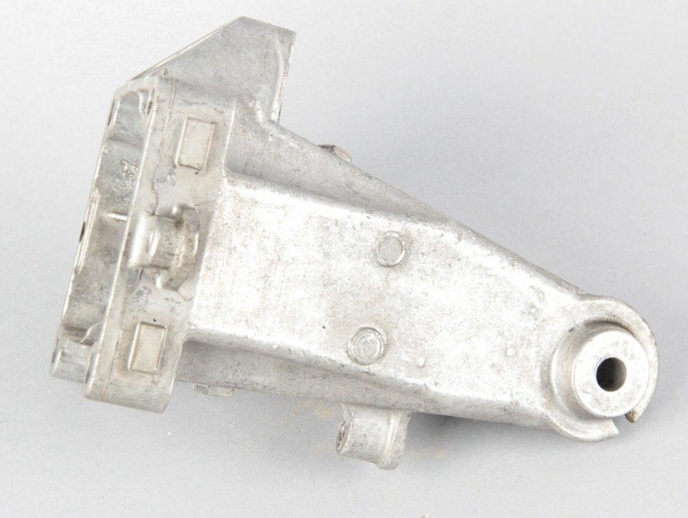 MERCEDES-BENZ C W204 Left Side Engine Carrier A2712232704
