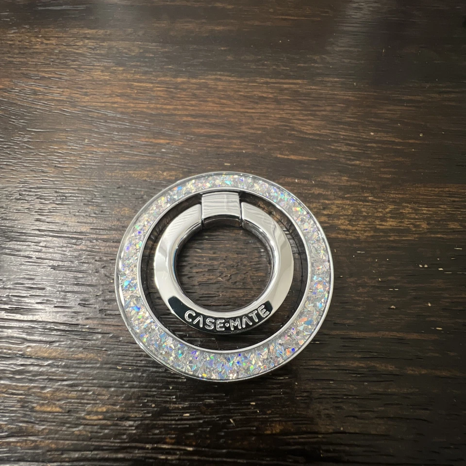 Soporte de anillo magnético Case-Mate con MagSafe para algunos iPhones de Apple Twinkle Disco Foto 2 de 4