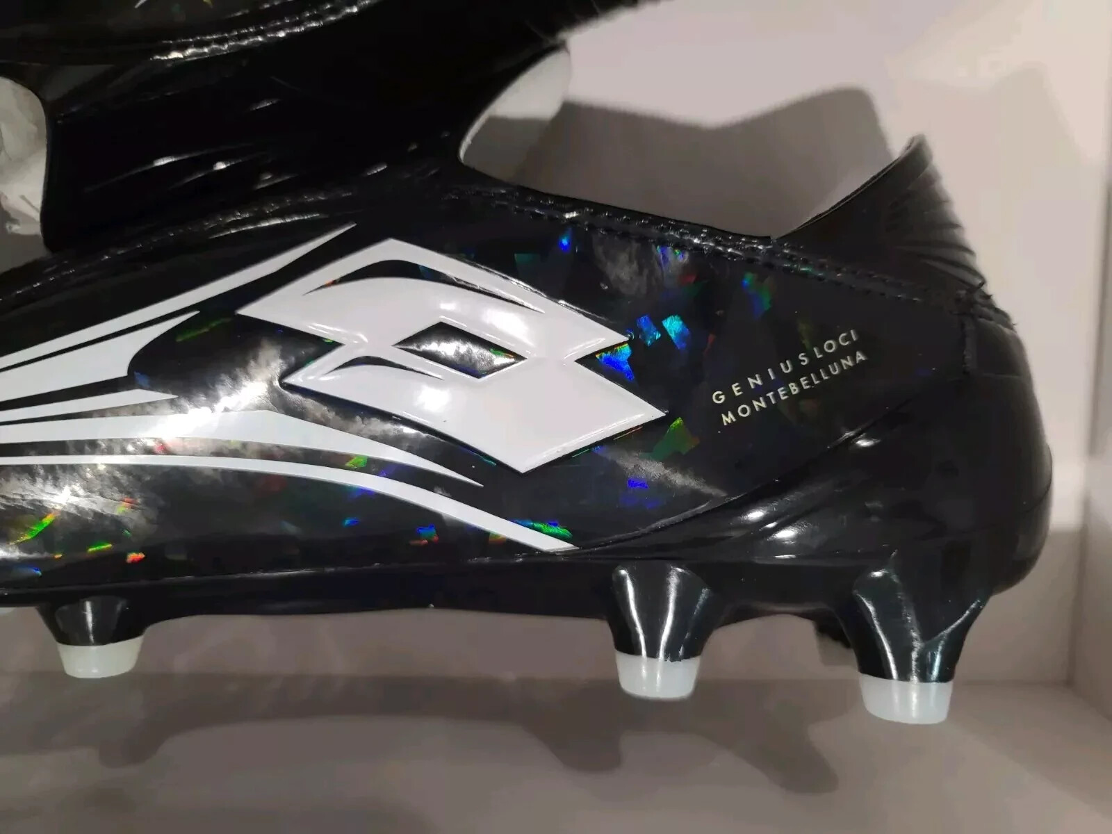 Tacchetti calcio uomo taglia 10 Lotto Zhero Gravity OG 50 anni FG neri 220487 10G