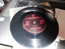 RARE ELTON JOHN BAND FEATURING JOHN LENNON SAW YOU STANDING THERE 45 RECORD 8C5