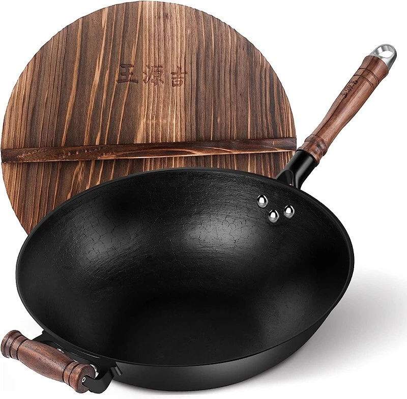 WANGYUANJI Cast Iron Wok Pan 14.2 inch Flat Bottom with Wooden Handle and Lid