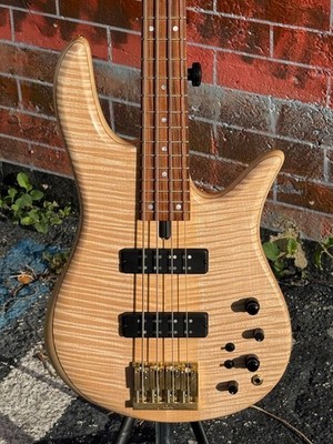 2020 Fodera Monarch Std. 4-string Bass stunning fiddle back maple w/COA its Mint