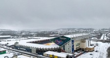 ELLAND ROAD - LEEDS UNITED - STADIUM IN THE SNOW - A4 QUALITY PHOTO
